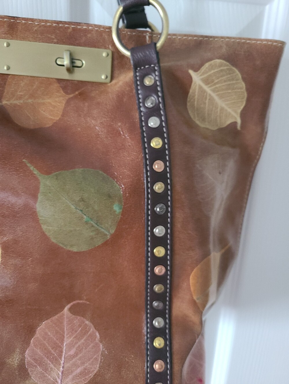 Firenze Bella Leaf Tote - Picture 4 of 9